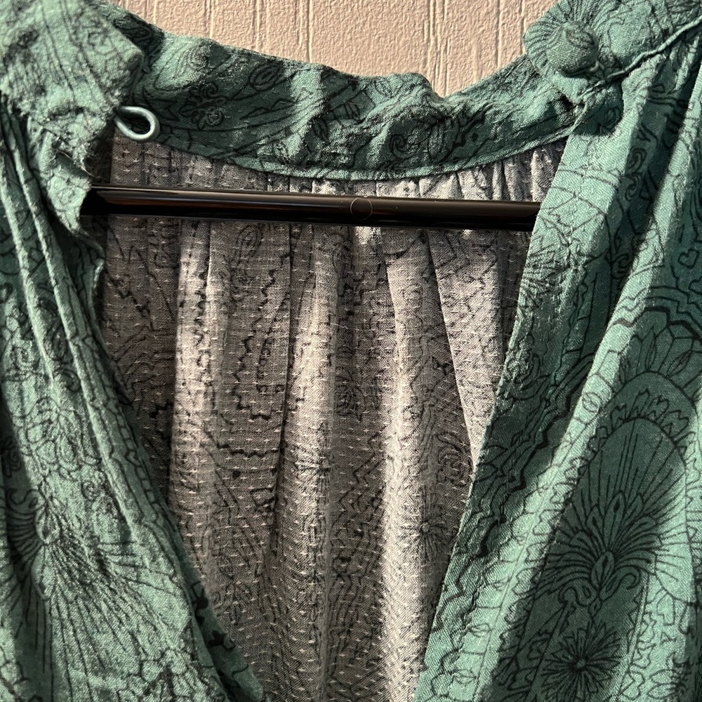 ✨Green maxi dress✨ - Picture 4 of 5